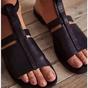 FREE PEOPLE Long Weekend Black Leather Sandals